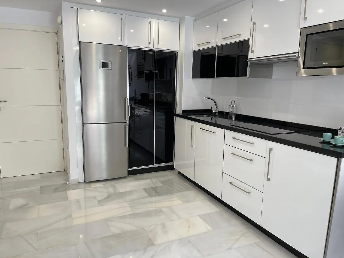 Sunlight Beach Apartment 2 Bedrooms Marbella 0*,